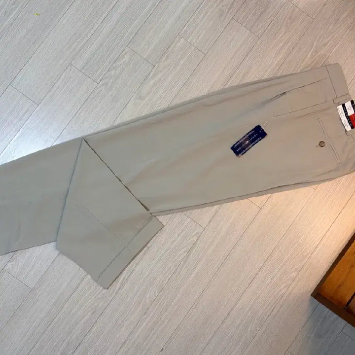 [BUNJANG] Tommy Hilfiger Golf Twotone Chino Pants Beige Size 32 / 타미힐피거 골프 치노팬츠 투턱 베이지컬러 32/32 (31~32추천) 택