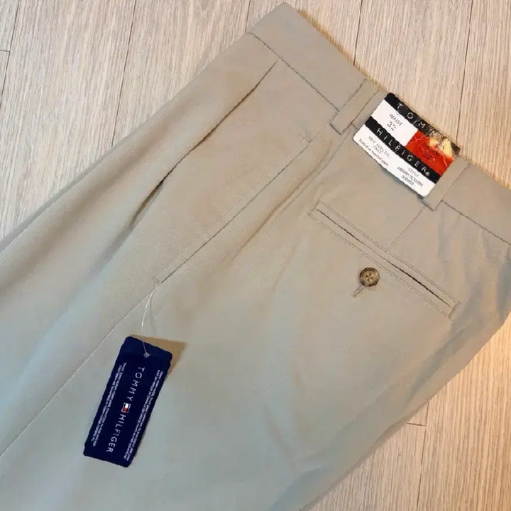 [BUNJANG] Tommy Hilfiger Golf Twotone Chino Pants Beige Size 32 / 타미힐피거 골프 치노팬츠 투턱 베이지컬러 32/32 (31~32추천) 택