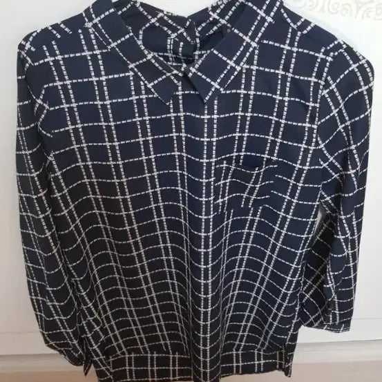 [BUNJANG] MPIN Check Blouse Spring Office Look / 엠핀 블라우스 체크 봄블라우스 오피스룩