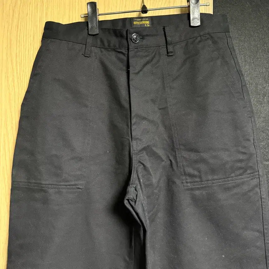 [BUNJANG] Outstanding Black Fatigue Chino Pants / 아웃스탠딩 블랙 퍼티그 치노 팬츠