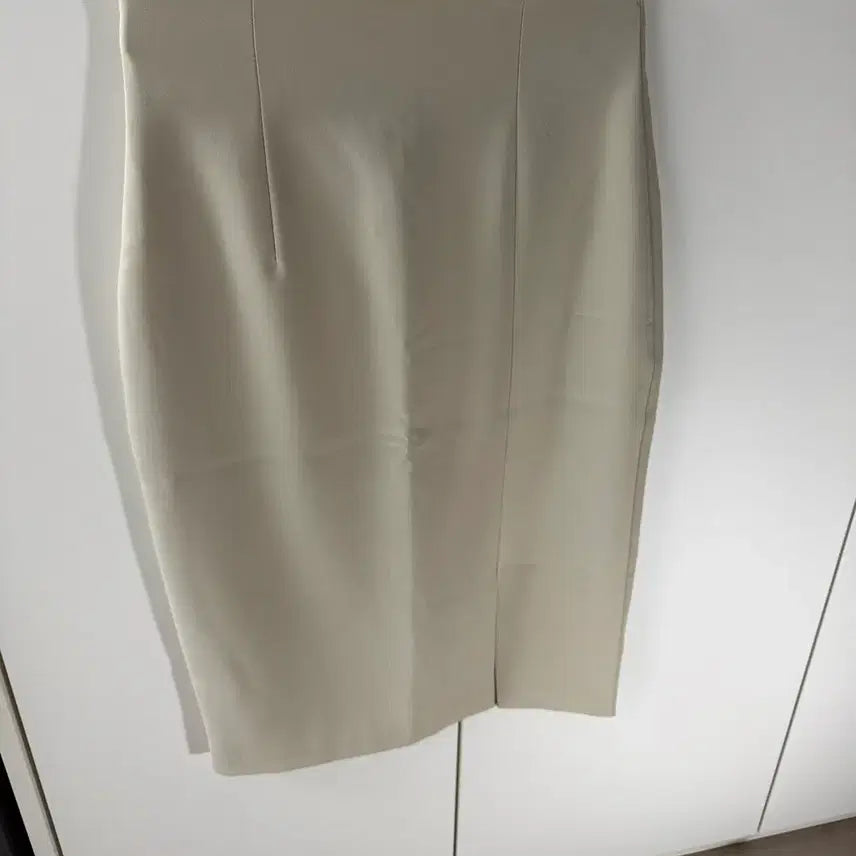 [BUNJANG] Rene Mint Beige H-Line Midi Skirt / 렌느 민트베이지 H라인 스커트 새제품