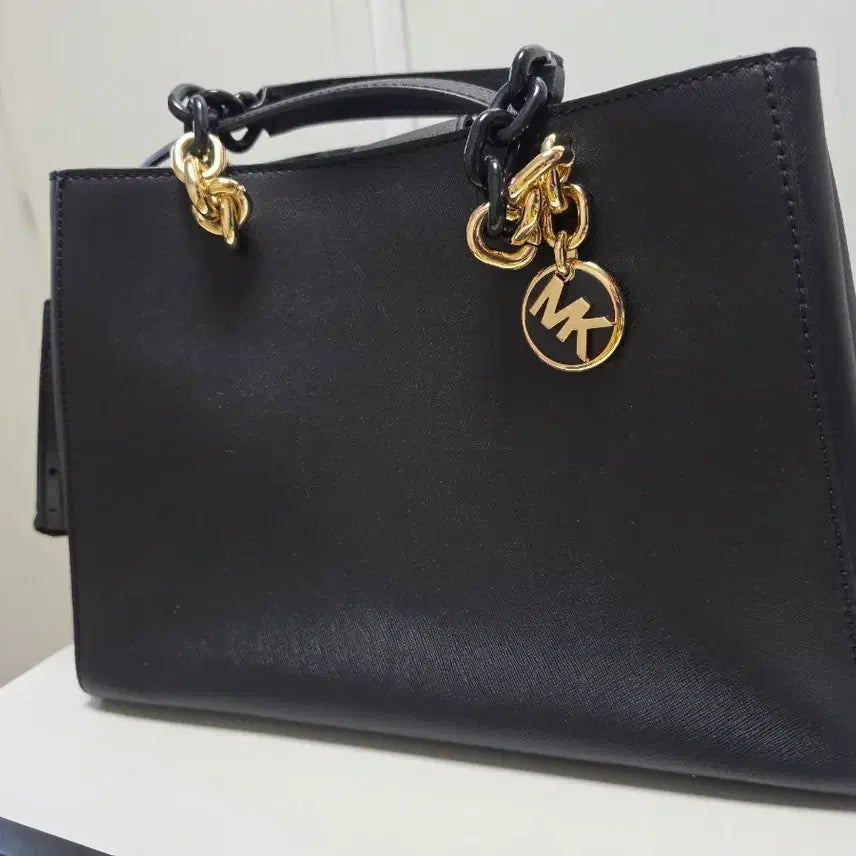 [BUNJANG] Michael Kors Black Saffiano Leather Tote &amp; Crossbody Bag / [정품]마이클 코어스 블랙 사피아노 가죽 토트 &amp; 크로스백