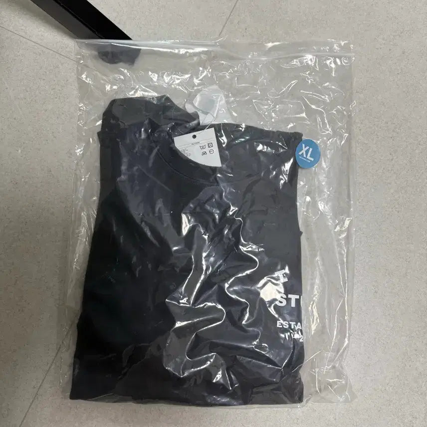 [BUNJANG] IAB Studio Graphic T-Shirt Charcoal XL / XL 아이앱 스튜디오 반팔 차콜