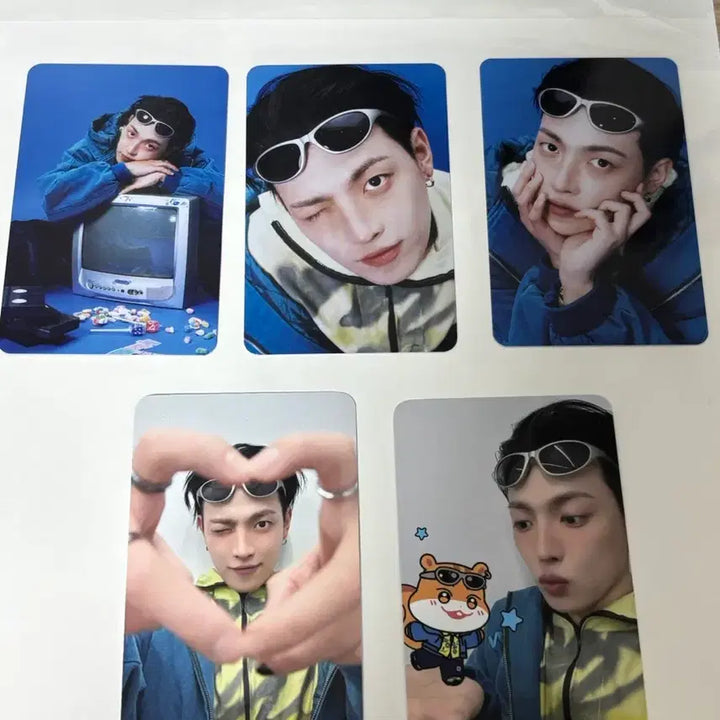 [BUNJANG] ATEEZ Full Member ANITIZ Color Trading Card Set / 전멤 O 에이티즈 애니티즈 컬러 트레카 세트