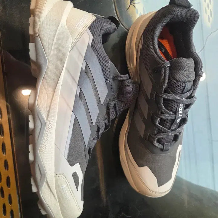 [BUNJANG] Adidas Terrex GORE-TEX Trekking Shoes / 아디다스 테렉스 고어텍스 트레킹화