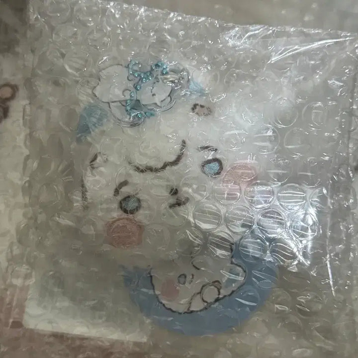 [BUNJANG] IROCLOUD ZipTalk Cushion &amp; Keyring Bundle Set (Sealed) / 이로클라우드 미개봉 짚톡 쿠션&amp;키링 일괄 양도합니다~