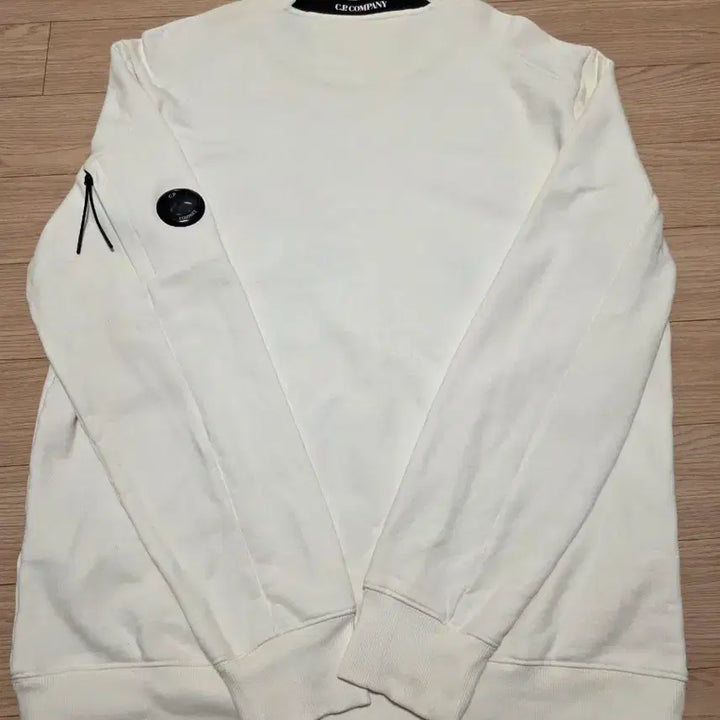 [BUNJANG] CP Company Sweatshirt Ivory / CP컴퍼니 맨투맨 아이보리