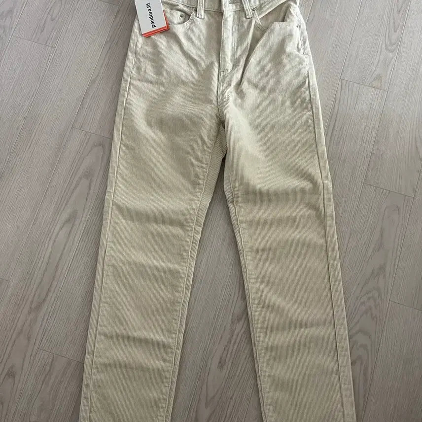 [BUNJANG] Pandora Fit Slim Straight Corduroy Pants Ivory S / 베송비x 판도라핏 슬림 스트레이트 코르덴 아이보리 치즈 바지 S(슬림)