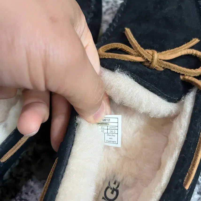 [BUNJANG] UGG Moccasins Navy / 어그 모카신 jp260(250-255)팝니다