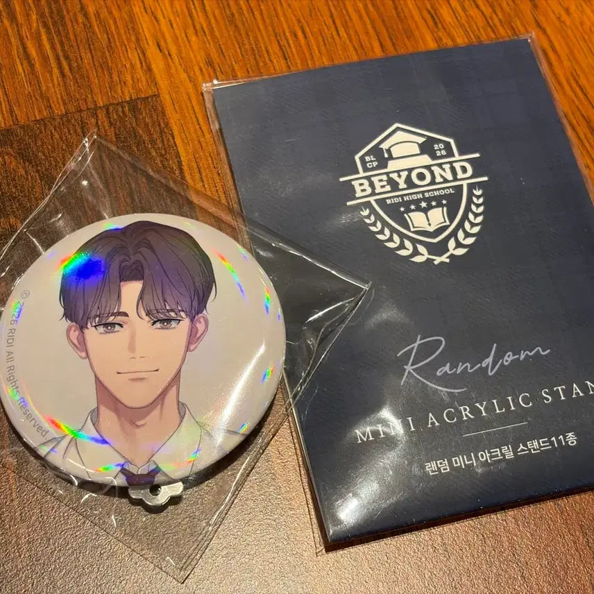 [BUNJANG] Fantasyte RiDi Beyond Haehoo Bundle Set: Enamel Pin and Mini Acrylic Stand / 판타지트 리디 비욘드 해후 캔배지, 해후 미니 아크릴 스탠드 일괄