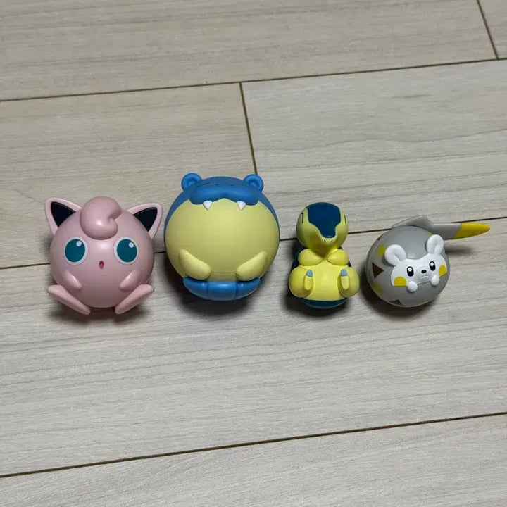 [BUNJANG] Pokemon Sitting Figure Collection (30th Anniversary Pop-Up) / 30주년 팝업 웅크리기 포켓몬 팔아요!