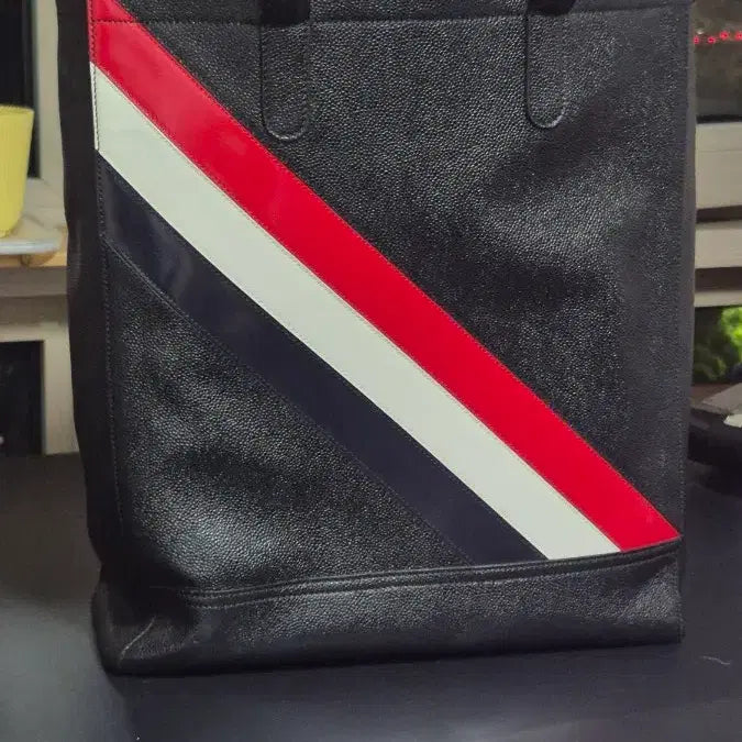 [BUNJANG] Thom Browne Three-Stripe Black Leather Tote Bag / 미사용 톰브라운 삼선 블랙 가죽 토트백