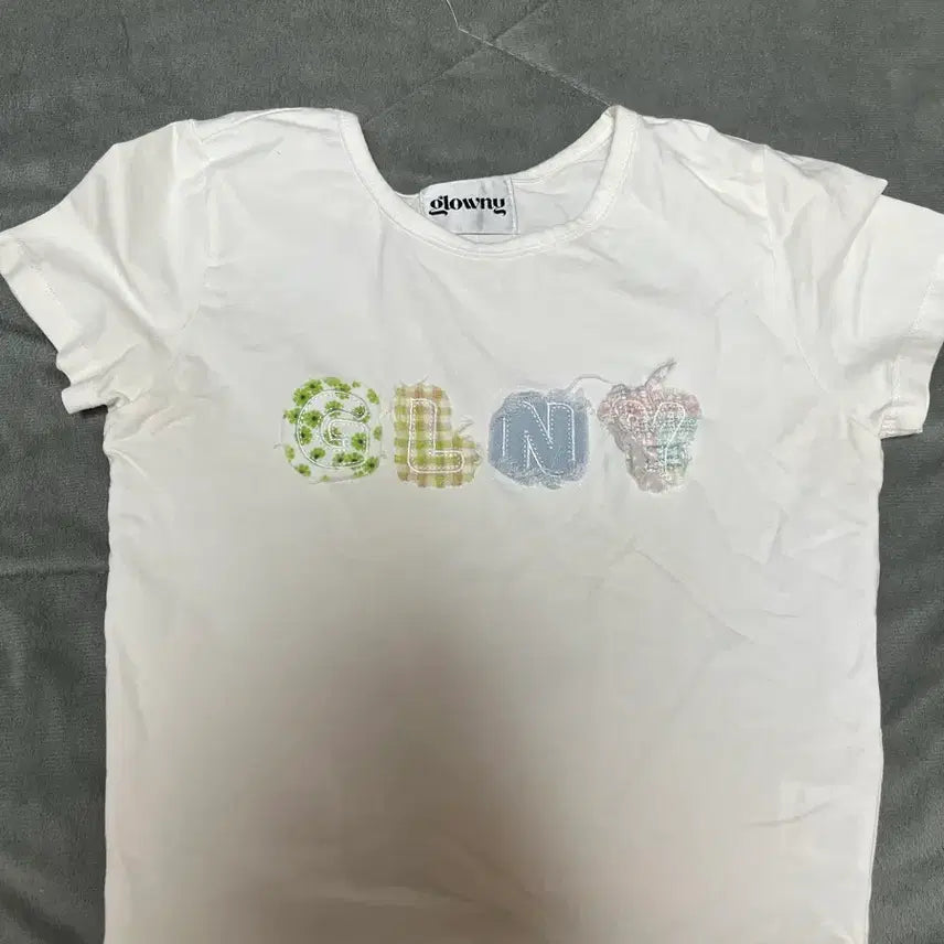 [BUNJANG] Glowny Patch Short-Sleeve T-Shirt / 글로니 패치 반팔
