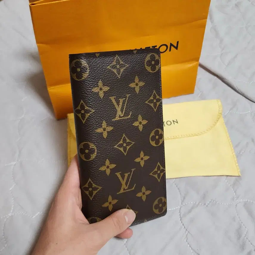 [BUNJANG] Louis Vuitton Monogram Brazza Long Wallet / 루이비통 모노그램 브라짜  장지갑