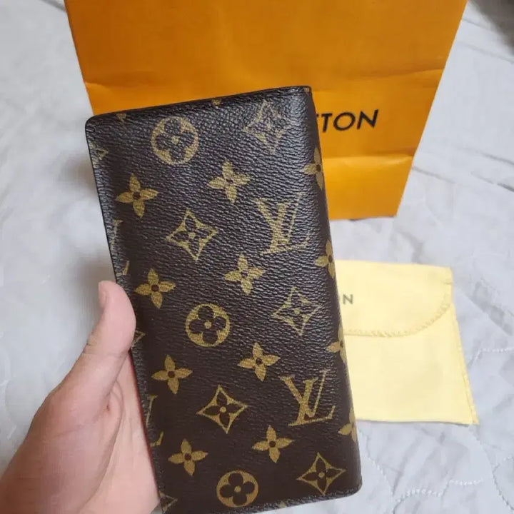 [BUNJANG] Louis Vuitton Monogram Brazza Long Wallet / 루이비통 모노그램 브라짜  장지갑