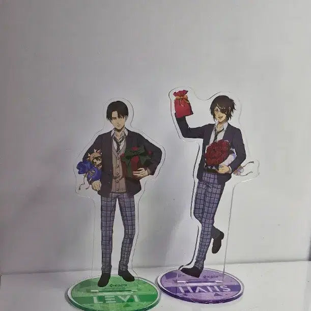[BUNJANG] Attack on Titan Eren Yeager / Levi Ackerman / Hange Zoë Uniform Acrylic Stand / 진격거 리바한지 리바이 한지 교복 아크릴 진격의거인