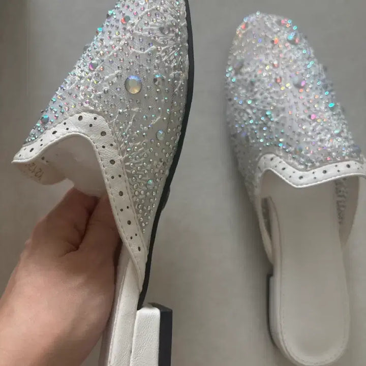 [BUNJANG] Minto Shoes Cubic Embellished Mule Slippers White / MINTO SHOES 뮬 슬리퍼 큐빅 장식 화이트240