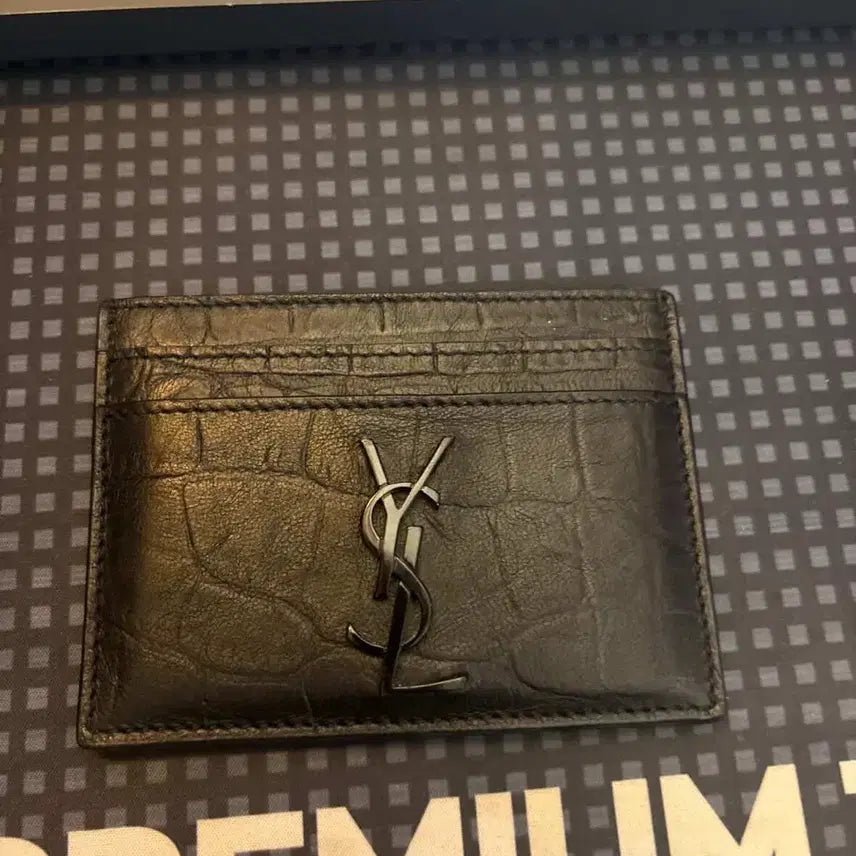 [BUNJANG] Saint Laurent YSL Crocodile Embossed Leather Card Holder / 생로랑 YSL 남성 크로크다일 매트레더 카드지갑