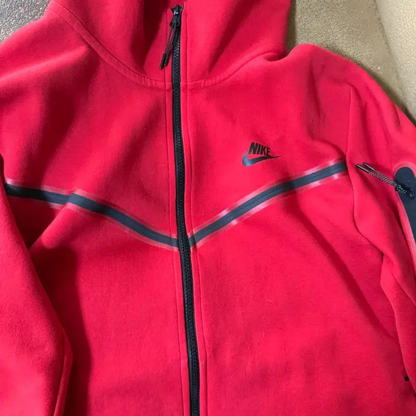 [BUNJANG] Nike Tech Fleece Red L / 나이키 테크팩 레드 L