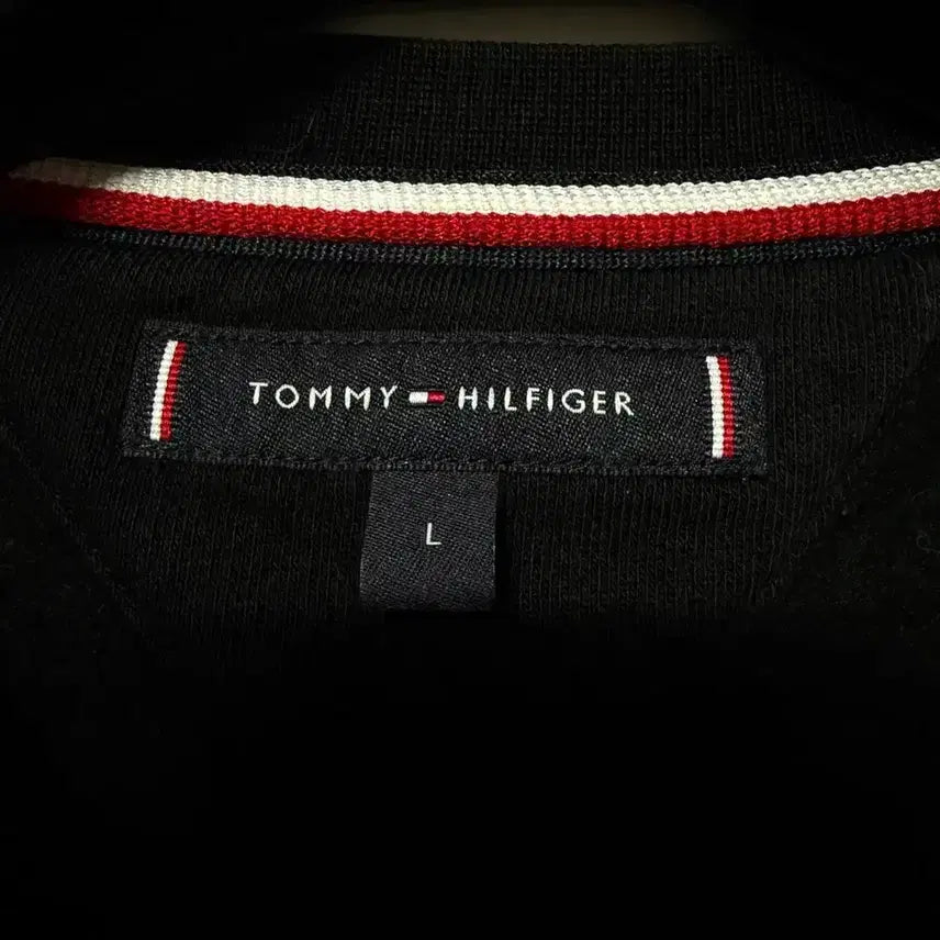 [BUNJANG] Tommy Hilfiger Big Logo Sweatshirt (Fleece Lined) / [L,100]타미힐피거 빅로고 맨투맨 기모 블랙