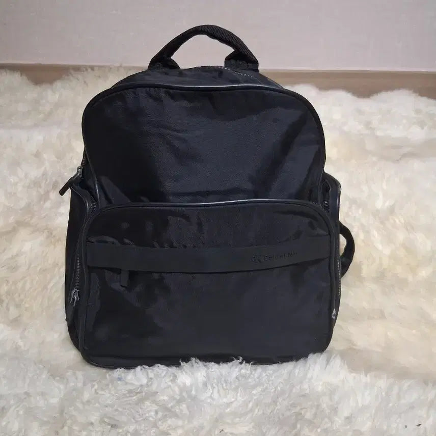 [BUNJANG] Calvin Klein Black Backpack / 캘빈클라인 블랙 백팩 CK