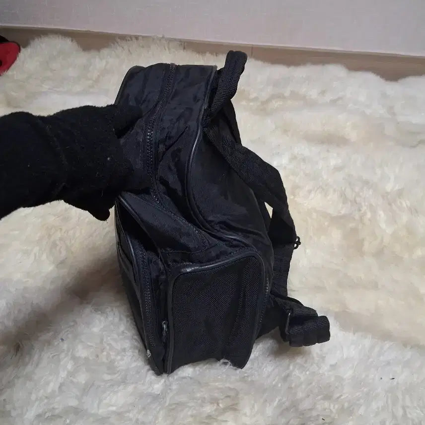 [BUNJANG] Calvin Klein Black Backpack / 캘빈클라인 블랙 백팩 CK