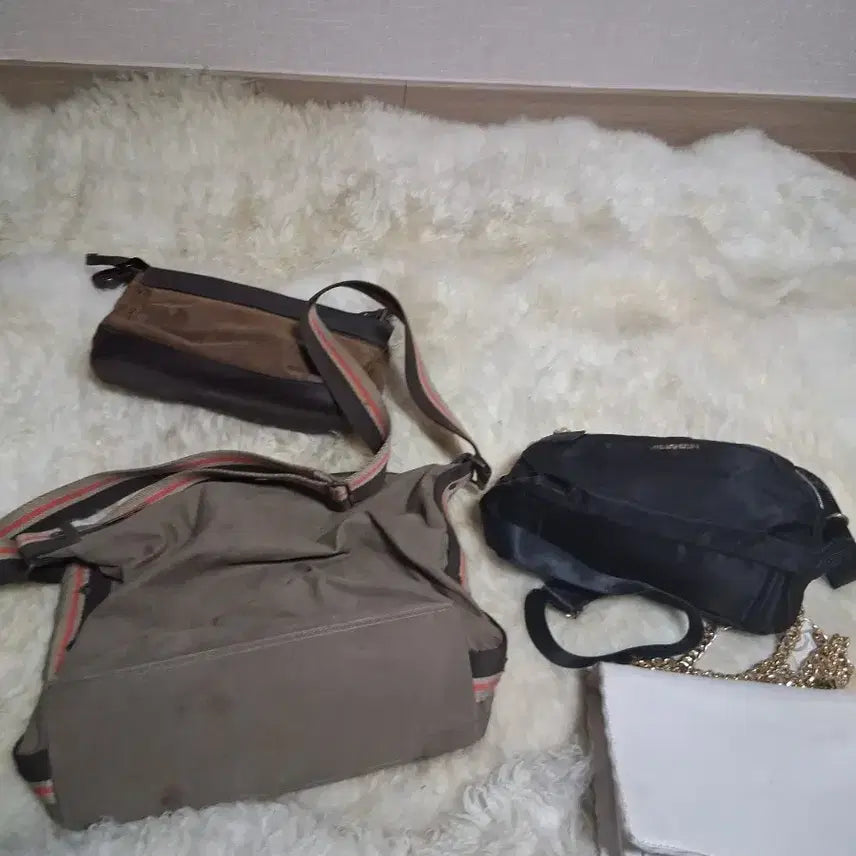 [BUNJANG] Shoulder Bag / Crossbody Bag / 가방  (숄더백 / 크로스백) 개당 두개 5천