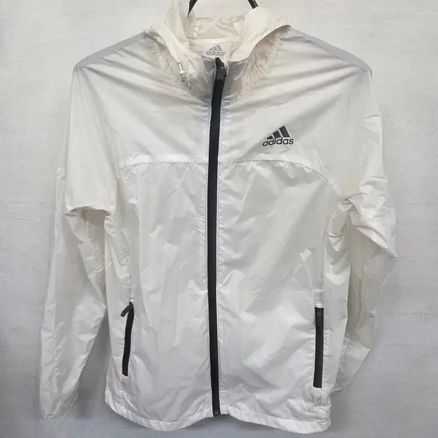 [BUNJANG] Adidas Lightweight Windbreaker Jacket / 아디다스 초경량 바람막이 s