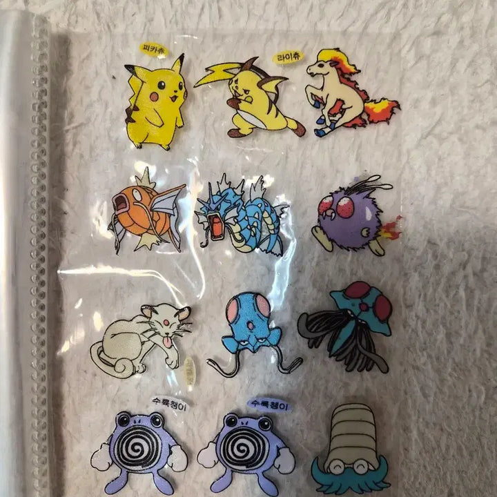 [BUNJANG] Vintage Pokemon Stickers / 포켓몬 띠부씰 구버전 110개