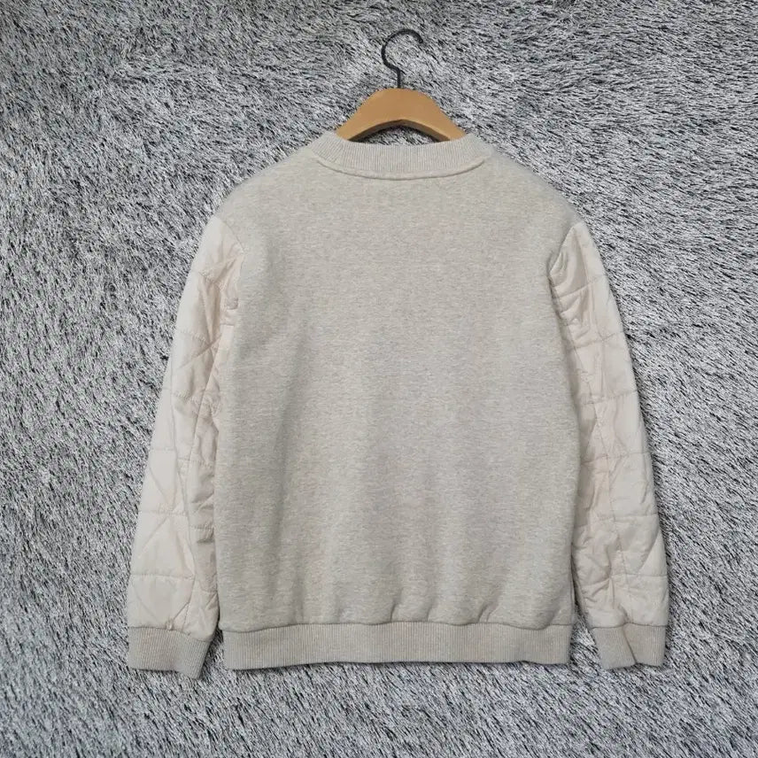 [BUNJANG] KOLON Quilted Knit Sweatshirt / 코오롱 KOLON 니트 퀼팅 맨투맨티 2200041