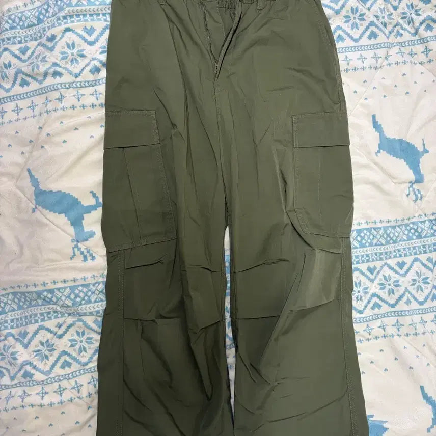 [BUNJANG] Uniqlo GU Cargo Pants M (33-34) / 유니클로 gu 카고팬츠 m 33~34