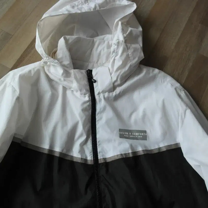[BUNJANG] Urban Crew Windbreaker Size 105 / 어반크루위드리미트바람막이/105사이즈/최상급