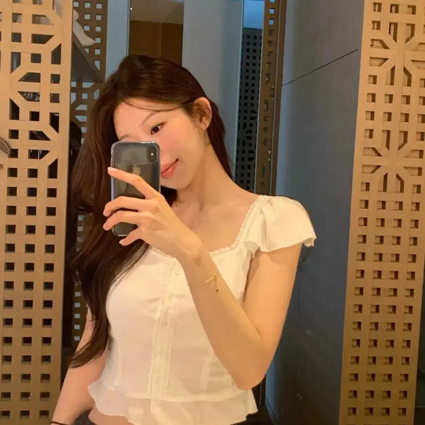 [SOLD OUT] 온트 lace line blouse 레이스 라인 블라우스