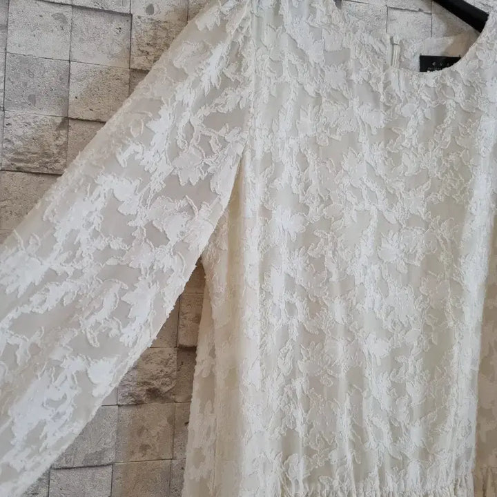 [SOLD OUT] evo 크림색 롱원피스