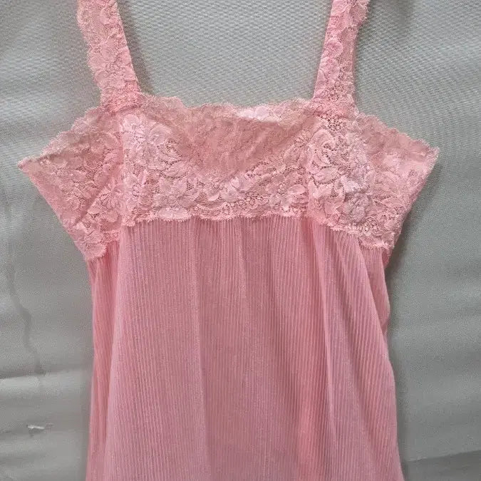 [BUNJANG] Pink Lace Detail Slip Top (Size 90) / 슬립 상90