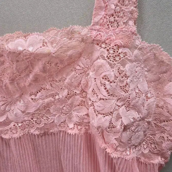[BUNJANG] Pink Lace Detail Slip Top (Size 90) / 슬립 상90