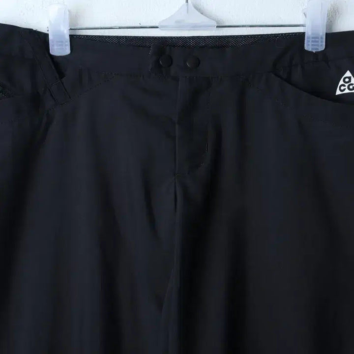 [BUNJANG] Nike ACG 7/3 Functional Shorts Black / W(S-M) 나이키 반바지 팬츠 ACG 7부 기능성 블랙-260D