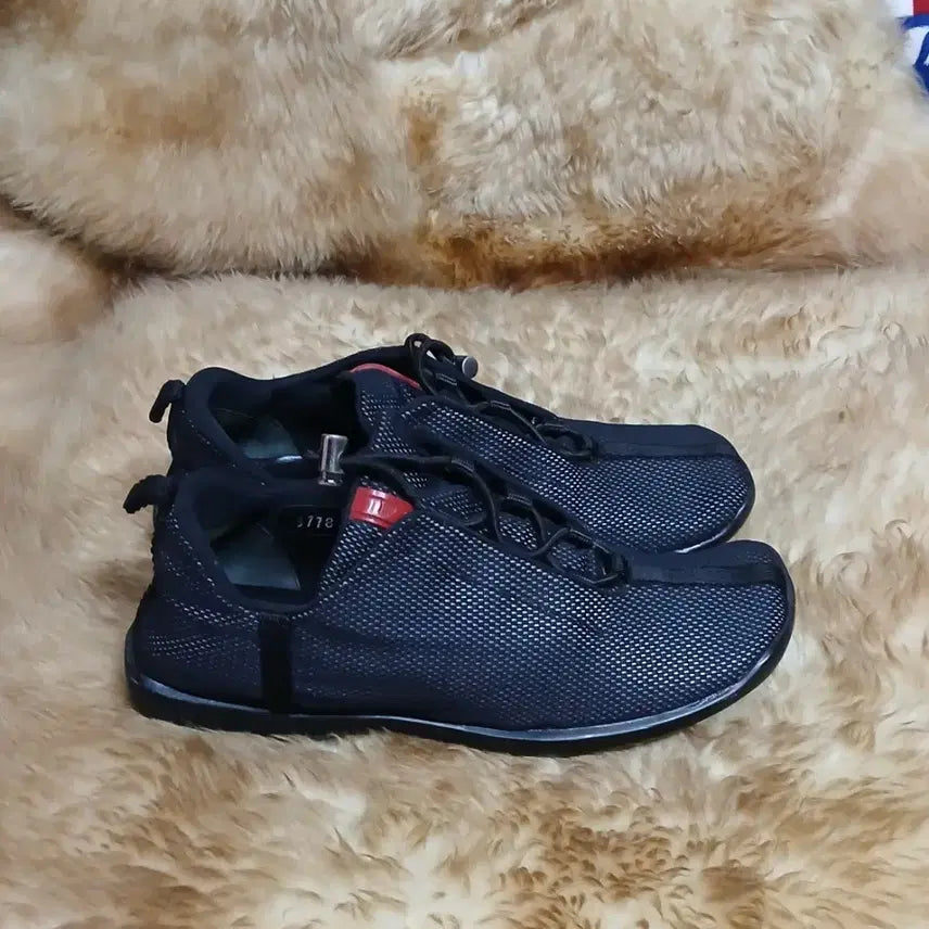 [BUNJANG] Prada Black Mesh Sneakers (Size 235) / 프라다 블랙 메쉬 운동화 235