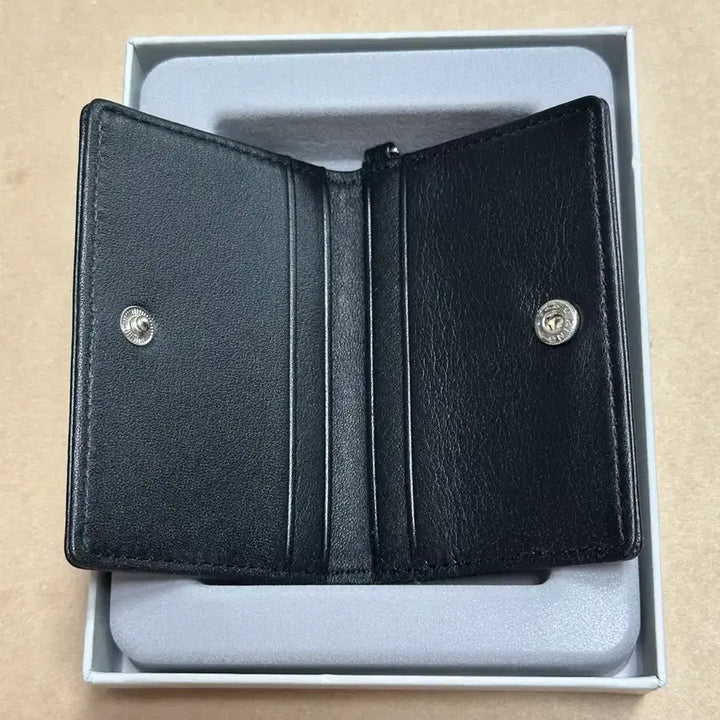 [BUNJANG] BTS Card Holder (Photocard Not Included) / 방탄소년단 카드지갑 (포카 X)