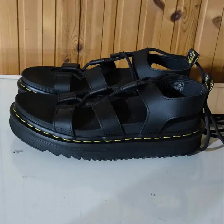 [BUNJANG] Dr. Martens Natilla Black Leather Sandals / UK6 250mm 닥터마틴 나틸라 블랙 레더 샌들