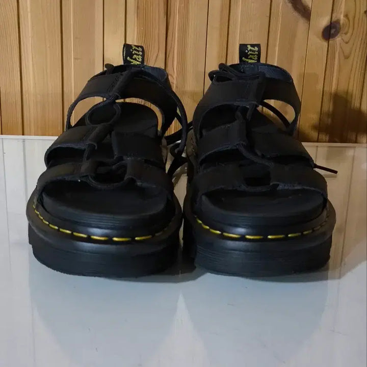 [BUNJANG] Dr. Martens Natilla Black Leather Sandals / UK6 250mm 닥터마틴 나틸라 블랙 레더 샌들