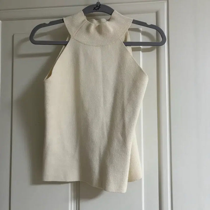 [BUNJANG] Ivory Halterneck Knit Top / 아이보리 홀터넥니트 탑 여름용