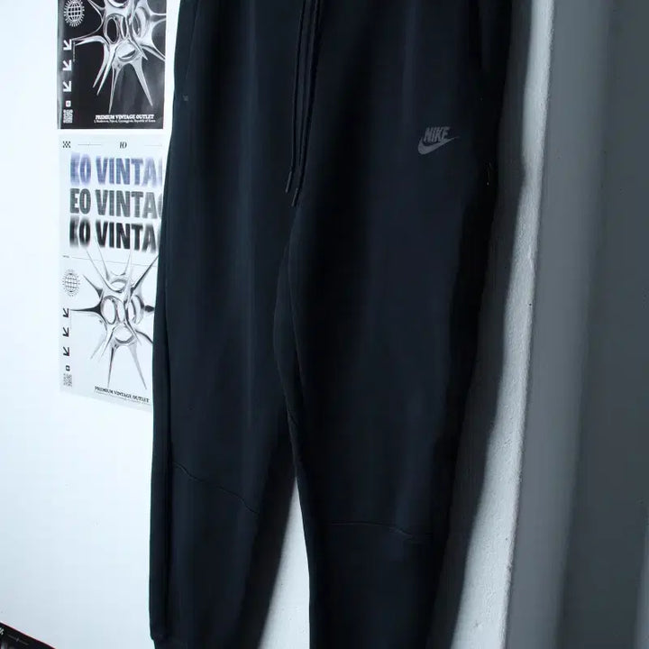 [BUNJANG] Nike Tech Pack Jogger Pants Black / (L-XL) 나이키 트레이닝복 바지 테크팩 조거 블랙 스트릿-2611