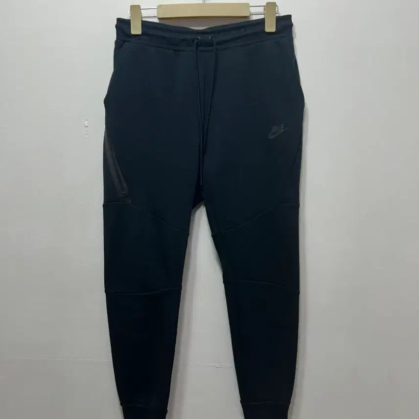 [BUNJANG] Nike Tech Fleece Jogger Pants Black M / 나이키 테크 플리스 조거 블랙 M