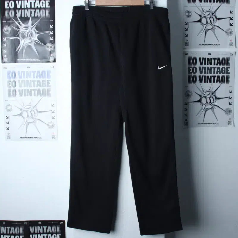 [BUNJANG] Nike Black Plain Sweatpants (L-XL) / (L-XL) 나이키 트레이닝복 바지 블랙 무지 스웻 기모-2615