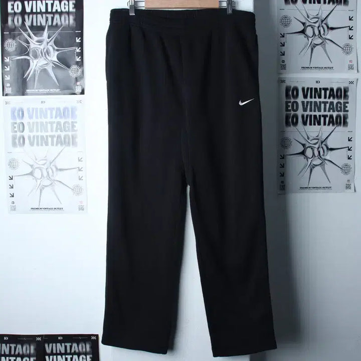 [BUNJANG] Nike Black Plain Sweatpants (L-XL) / (L-XL) 나이키 트레이닝복 바지 블랙 무지 스웻 기모-2615