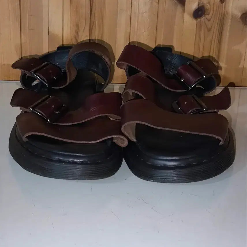 [BUNJANG] Dr. Martens Gryphon Leather Sandals / UK9 280mm 닥터마틴 그리폰 브라운 가죽 샌들