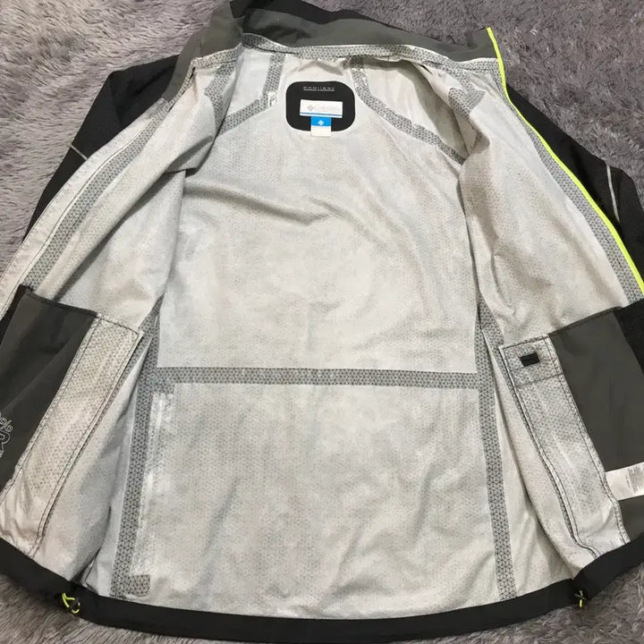 [BUNJANG] Columbia Omni-Dry Windbreaker Jacket L / [L(실 XL)] 컬럼비아 옴니-드라이 바람막이 자켓