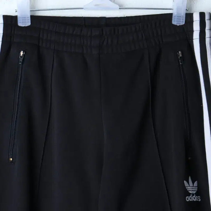[BUNJANG] Adidas Europa Track Pants Black Old School / (S) 아디다스 트레이닝복 바지 유로파 블랙 올드스쿨-2617