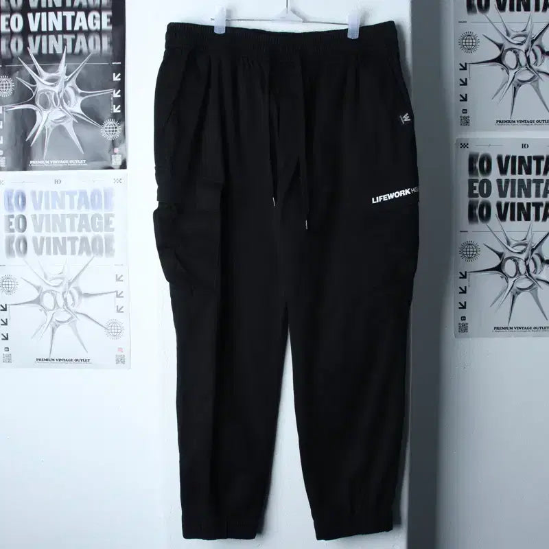 [BUNJANG] Lifework Cargo Jogger Training Pants Black / (L-XL) 라이프워크 트레이닝복 바지 카고 조거 블랙 스트릿-2618